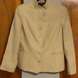 Brooks Brothers jacket size 10. Irish linen